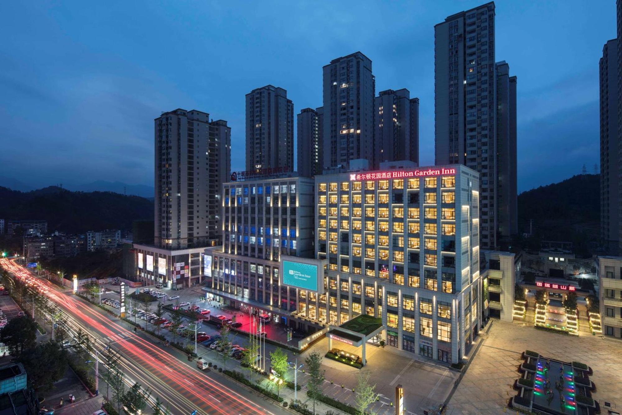 Hilton Garden Inn Shiyan Exteriér fotografie